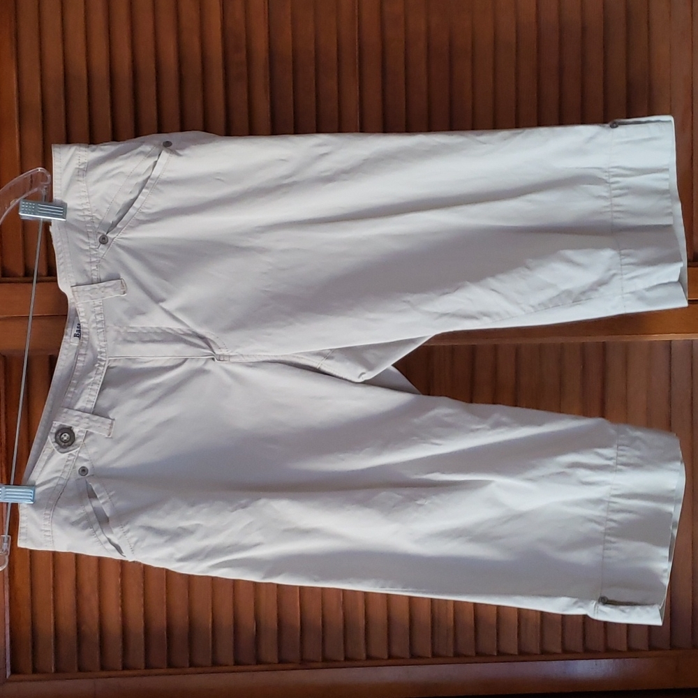 Bass size 12 cream colored capris, slightly used